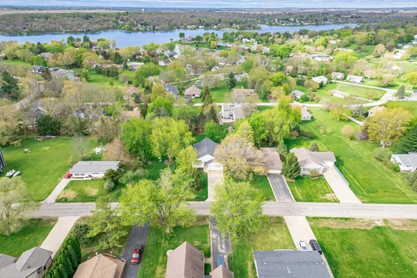 $379,000 | 1261 Lake Summerset Road, Lake Summerset, IL 61019