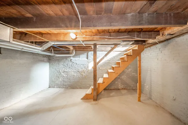 $219,000 | 118 East Morgan Street, Knightstown, IN 46148