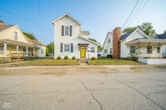 $219,000 | 118 East Morgan Street, Knightstown, IN 46148