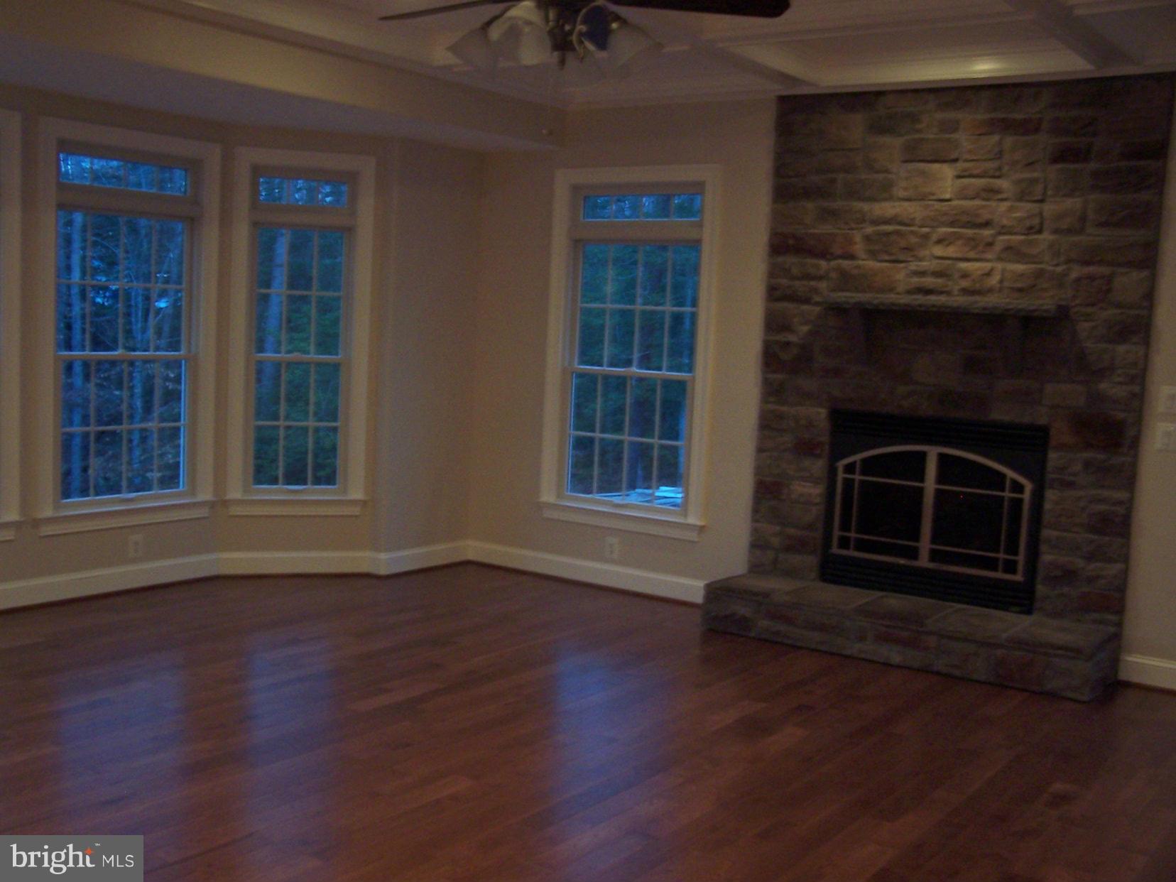 1079 Mountain View Road Fredericksburg, VA 22406 - Photo 21 of 30 Family Room