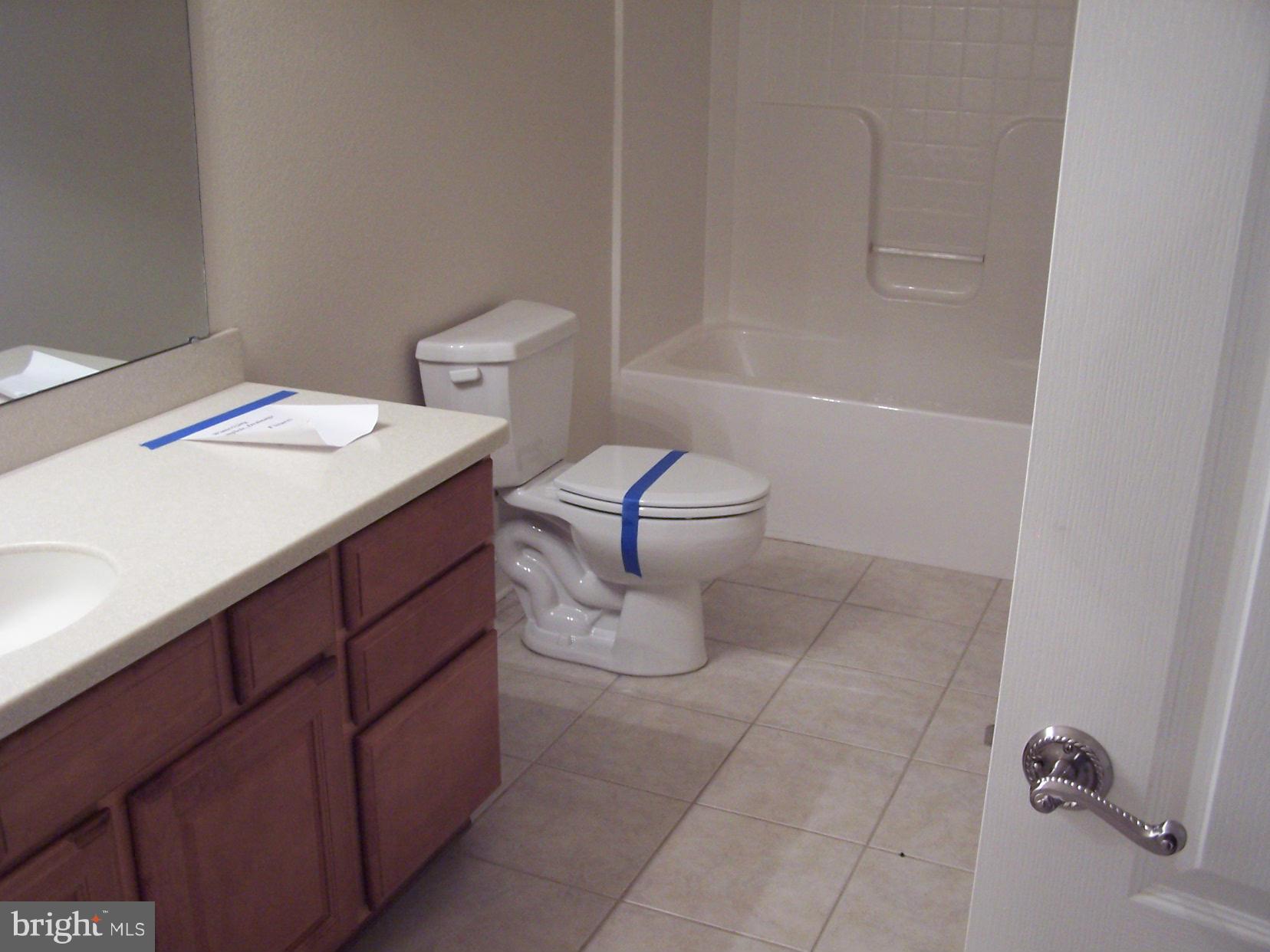 1079 Mountain View Road Fredericksburg, VA 22406 - Photo 23 of 30 Full bath