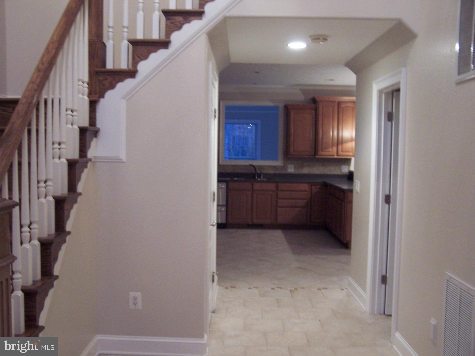 1079 Mountain View Road Fredericksburg, VA 22406 - Photo 6 of 30 Interior (General)