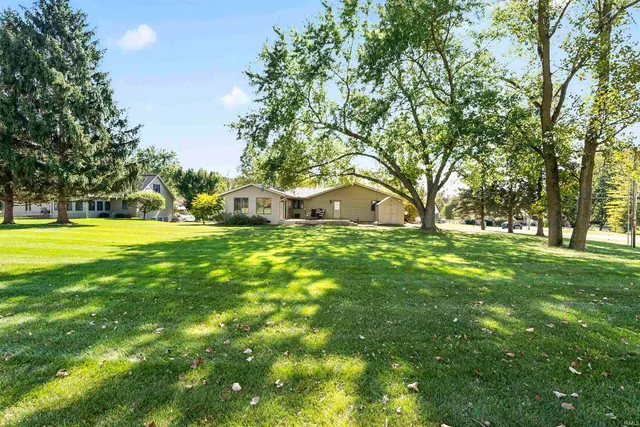 $350,000 | 106 EMS C30 Lane, Warsaw, IN 46582