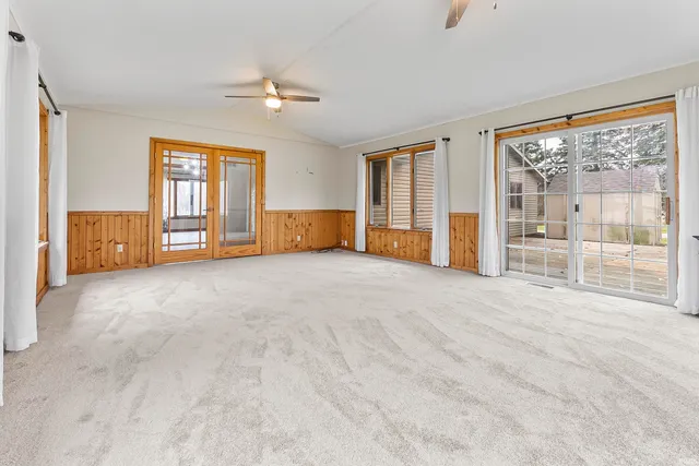 $350,000 | 106 EMS C30 Lane, Warsaw, IN 46582