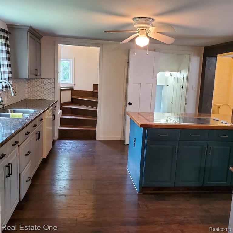 249 West Buell Road Oakland, MI 48363 - Photo 7 of 72