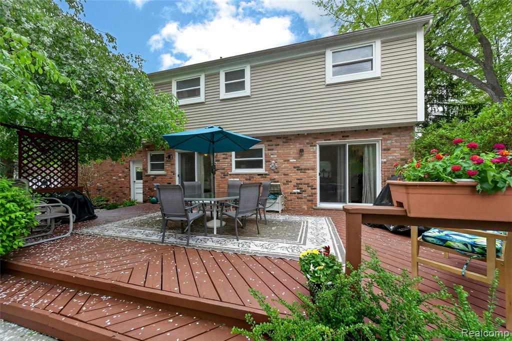 3560 Beach Road Troy, MI 48084 - Photo 29 of 34