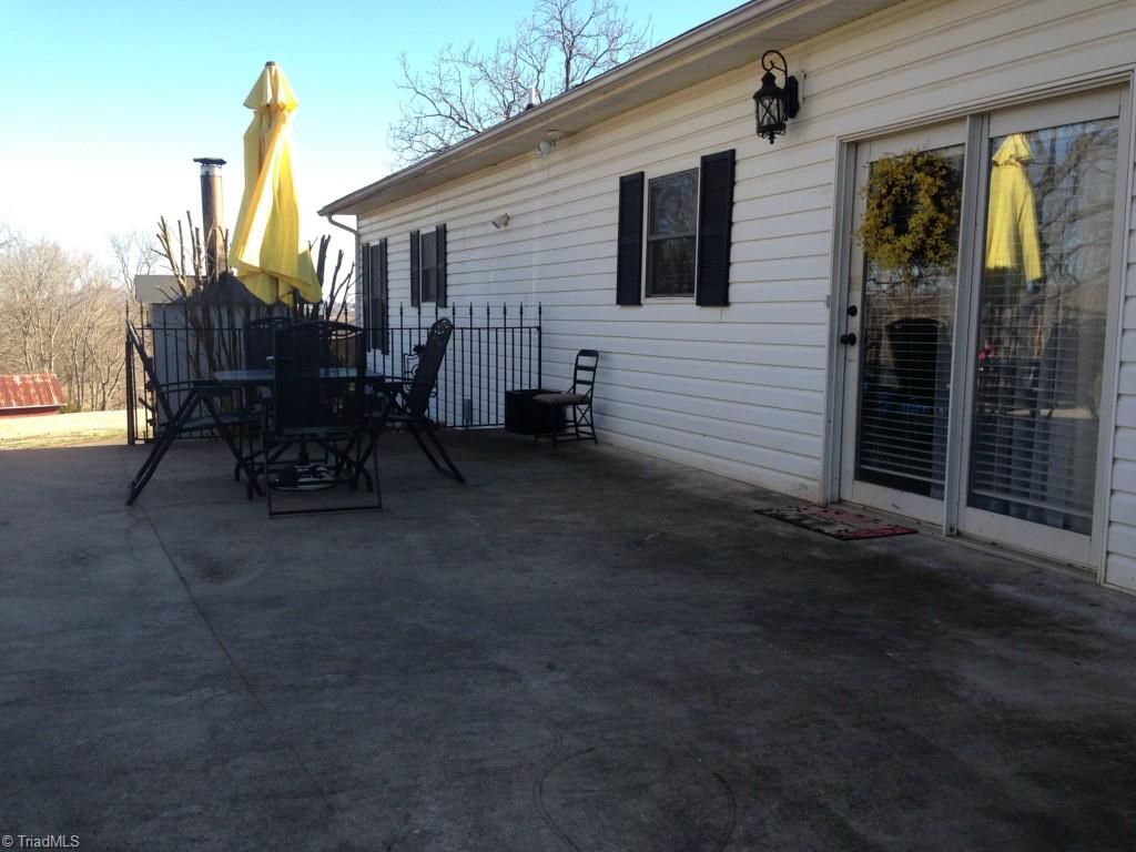 1490 McKinney Road Mount Airy, NC 27030 - Photo 23 of 30 Patio off kitchen