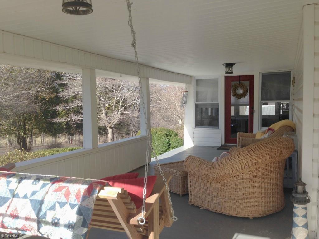 1490 McKinney Road Mount Airy, NC 27030 - Photo 4 of 30 Gallery Image 4