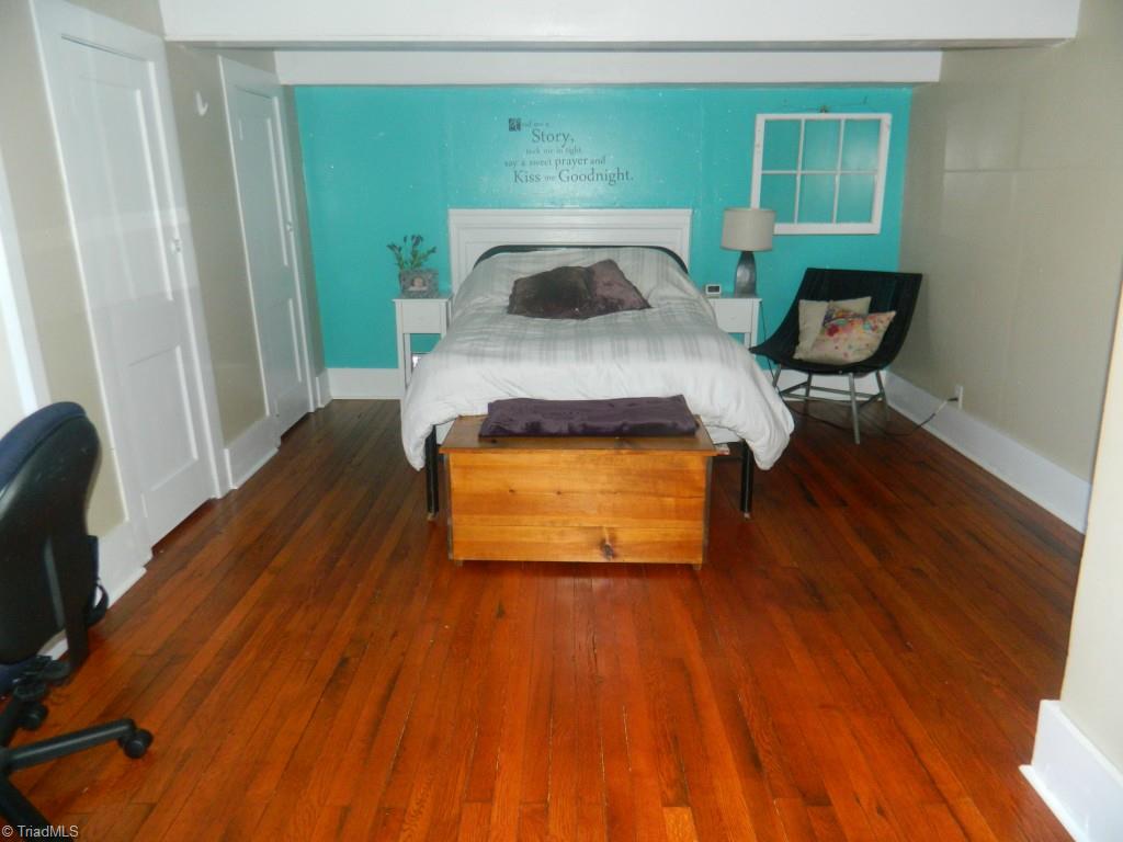 1490 McKinney Road Mount Airy, NC 27030 - Photo 9 of 30 Gallery Image 9