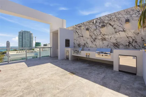$989,000 | 1611 Southwest 2nd Avenue, Unit 301, Miami, FL 33129