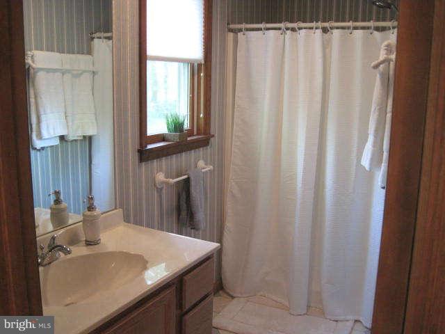 3930 Dogwood Road Port Republic, MD 20676 - Photo 9 of 19 Bath (Master)