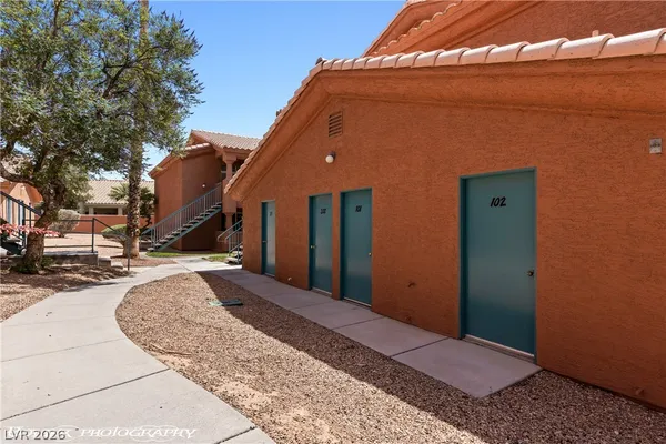 $185,000 | 962 Mesquite Springs Drive, Unit 202, Mesquite, NV 89027