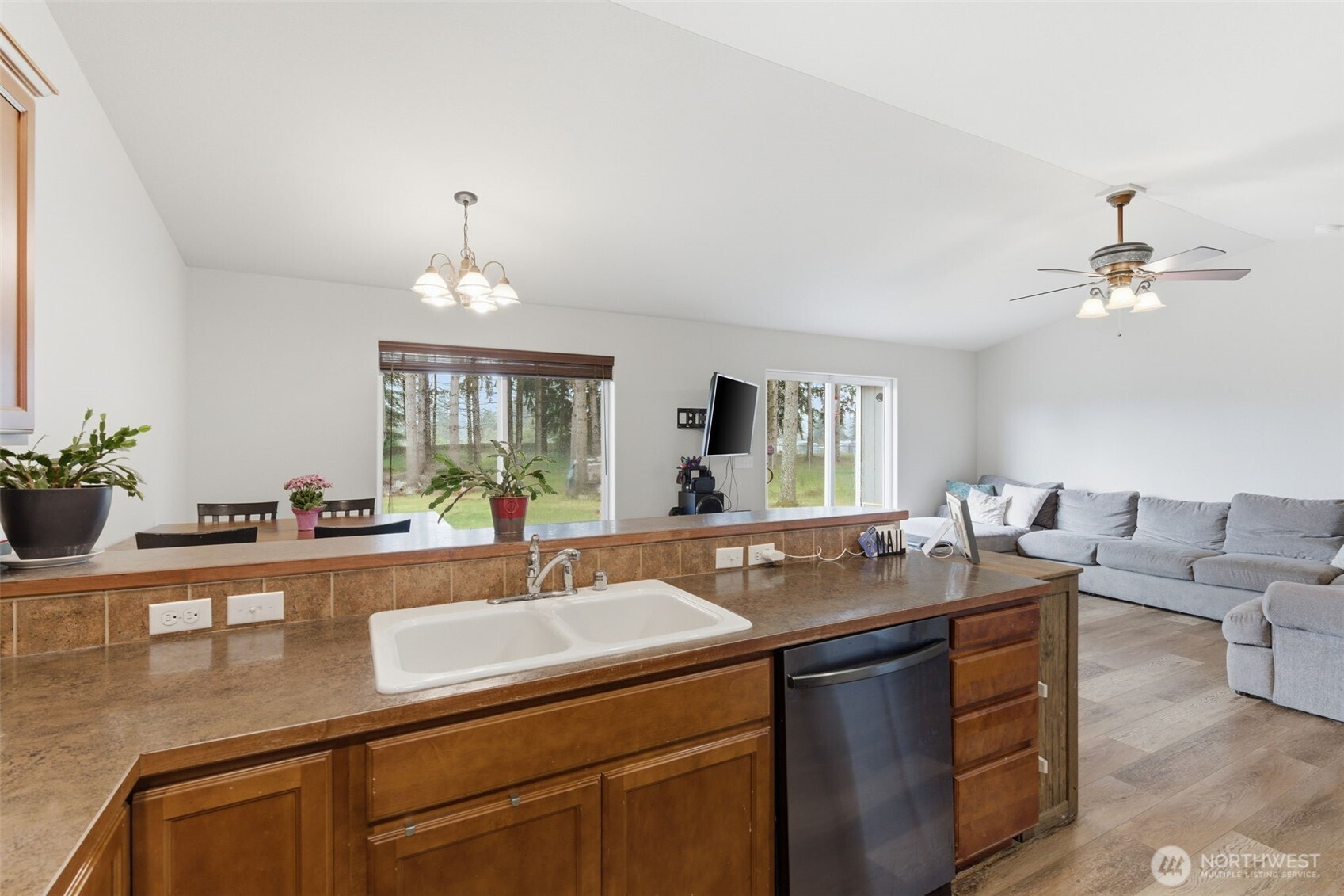 5146 180th Trail Southwest Rochester, WA 98579 - Photo 9 of 39