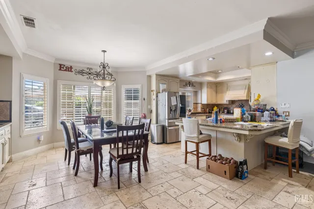 a view of outdoor kitchen