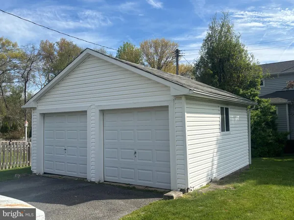 $565,000 | 115 Hilton Avenue, Catonsville, MD 21228