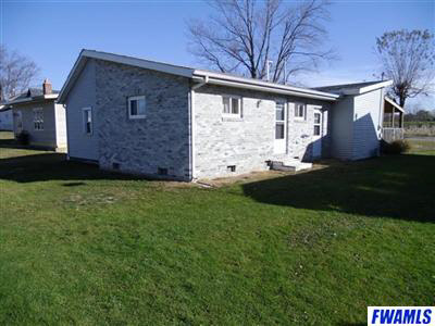1105 Lima Road Kendallville, IN 46755 - Photo 2 of 6