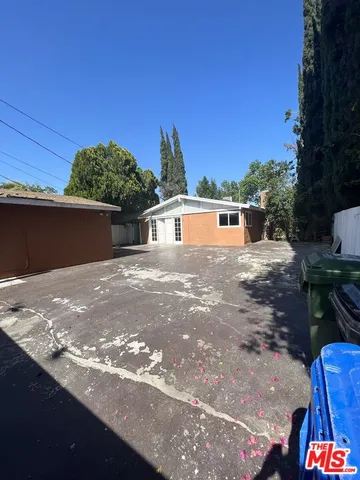 $3,795 | 8227 Lindley Avenue, Reseda, CA 91335