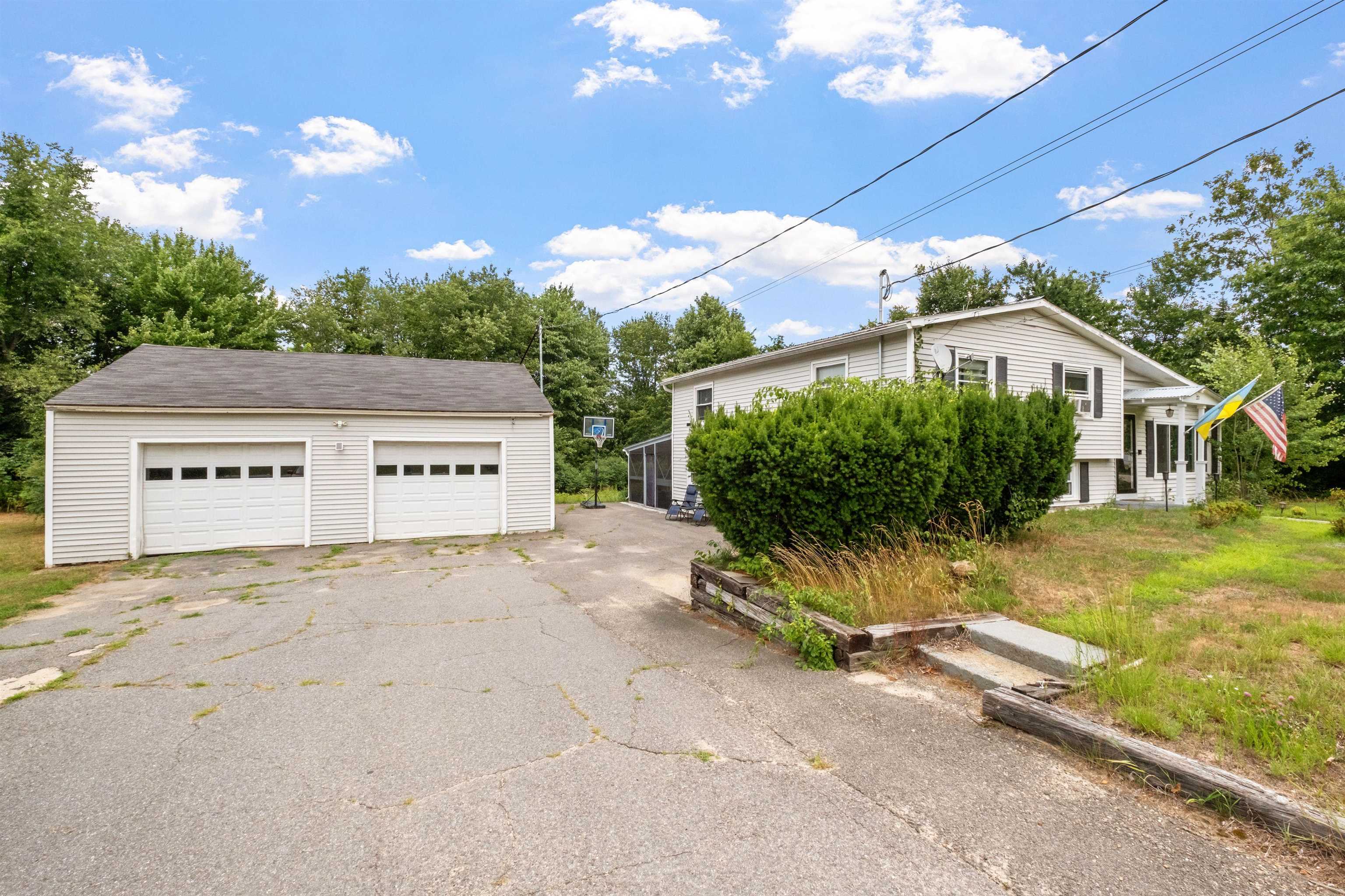 271 River Road Bow, NH 03304 - Photo 13 of 40