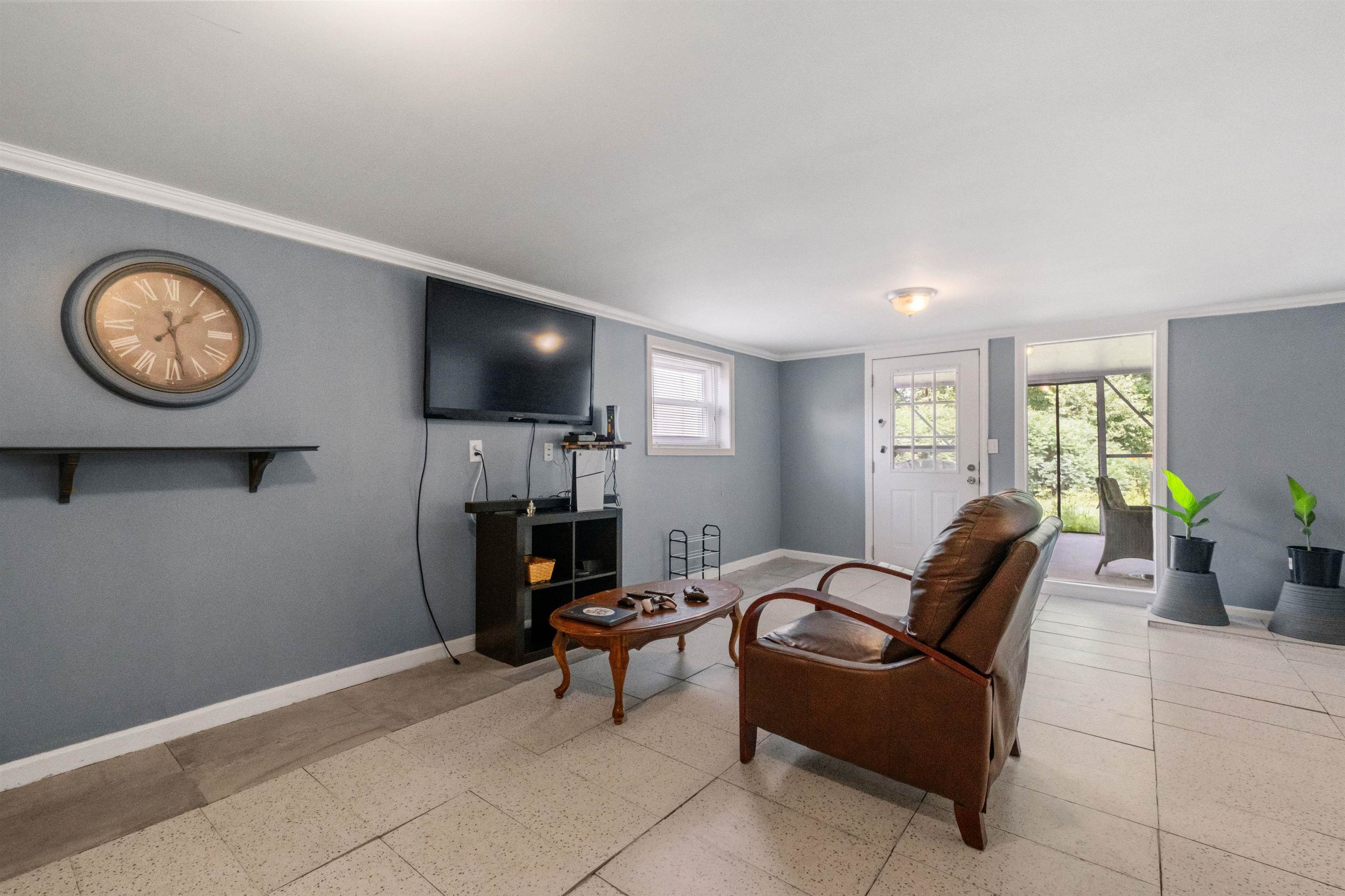 271 River Road Bow, NH 03304 - Photo 22 of 40