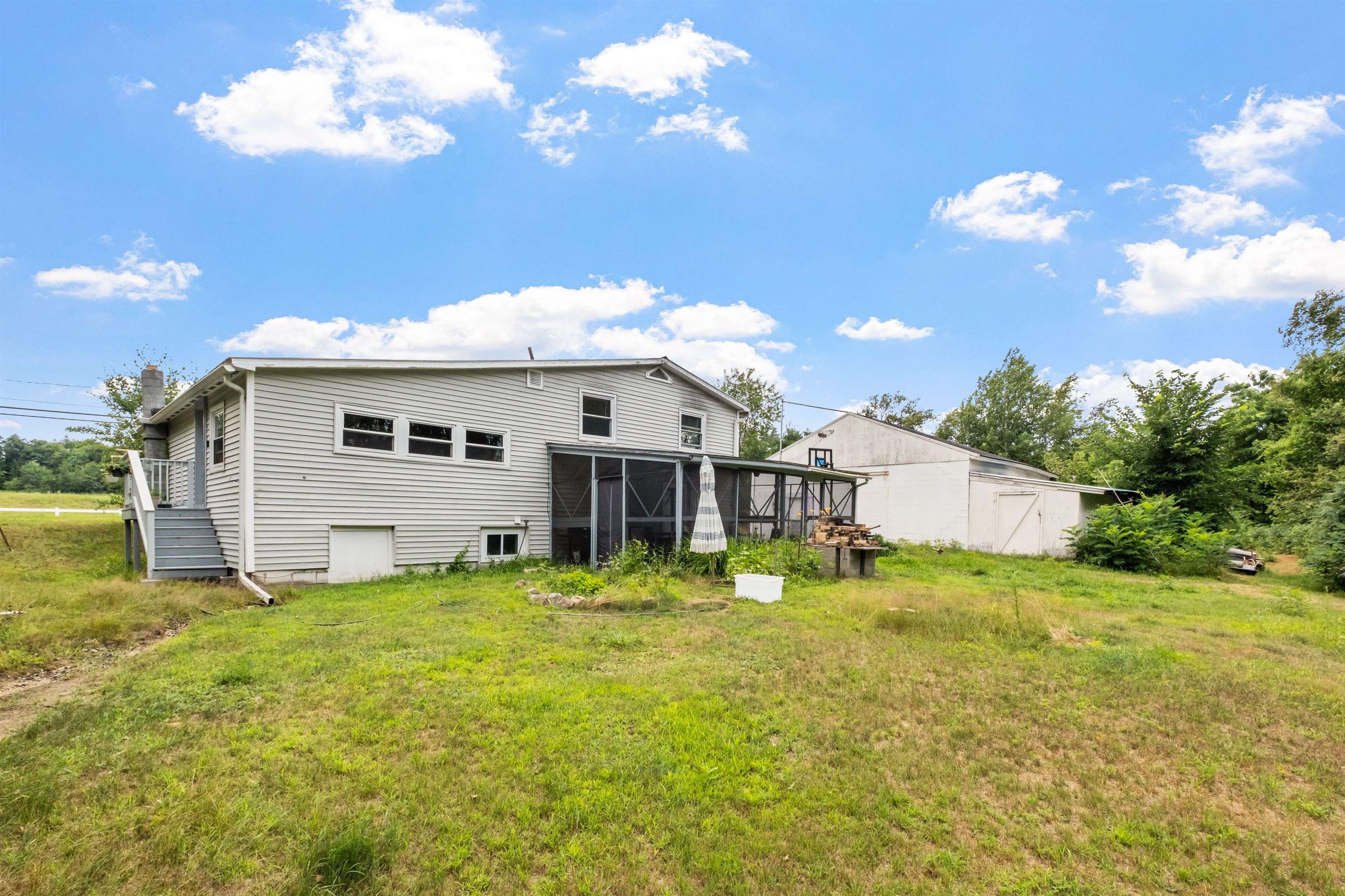 271 River Road Bow, NH 03304 - Photo 24 of 40