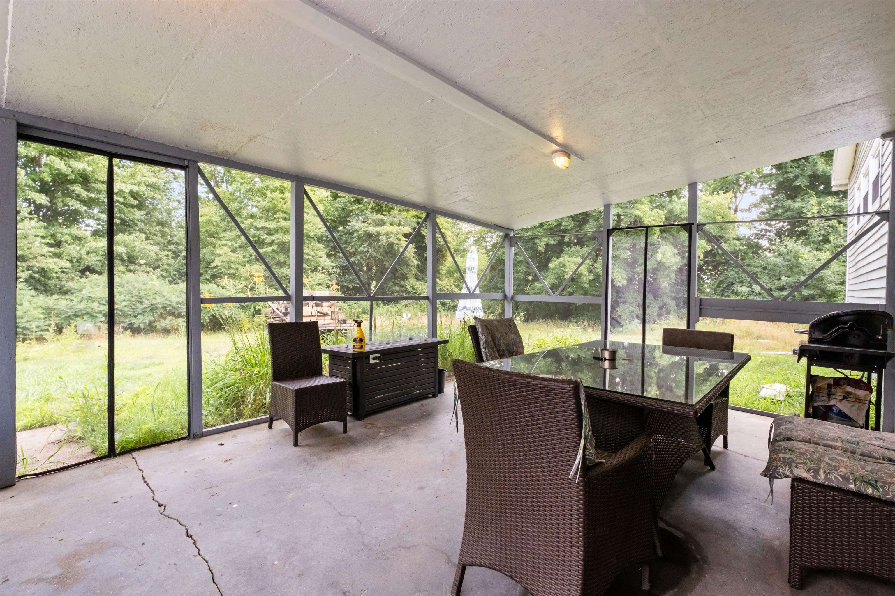 271 River Road Bow, NH 03304 - Photo 31 of 40