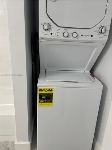 a close up view of washer and dryer