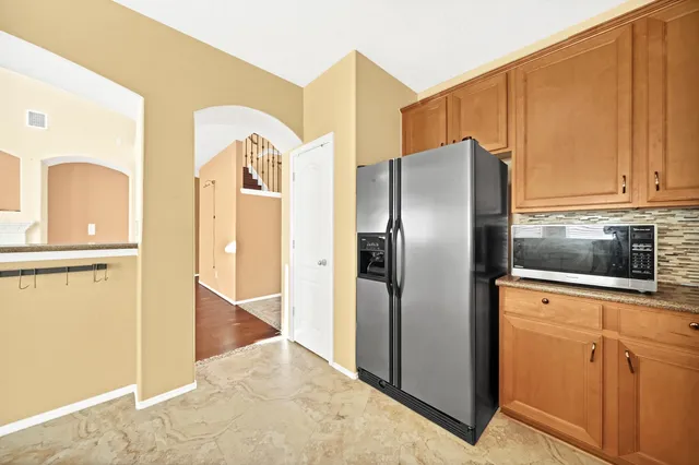 $2,500 | 18123 Memorial Falls Drive, Tomball, TX 77375