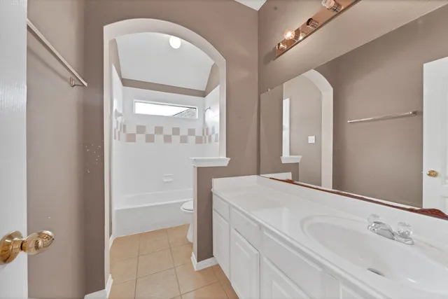 $2,500 | 18123 Memorial Falls Drive, Tomball, TX 77375