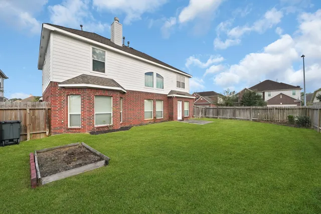 $2,500 | 18123 Memorial Falls Drive, Tomball, TX 77375