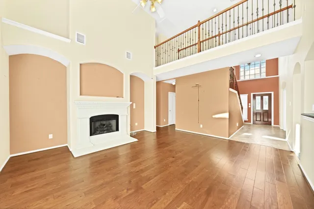 $2,500 | 18123 Memorial Falls Drive, Tomball, TX 77375