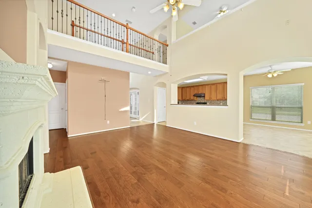 $2,500 | 18123 Memorial Falls Drive, Tomball, TX 77375