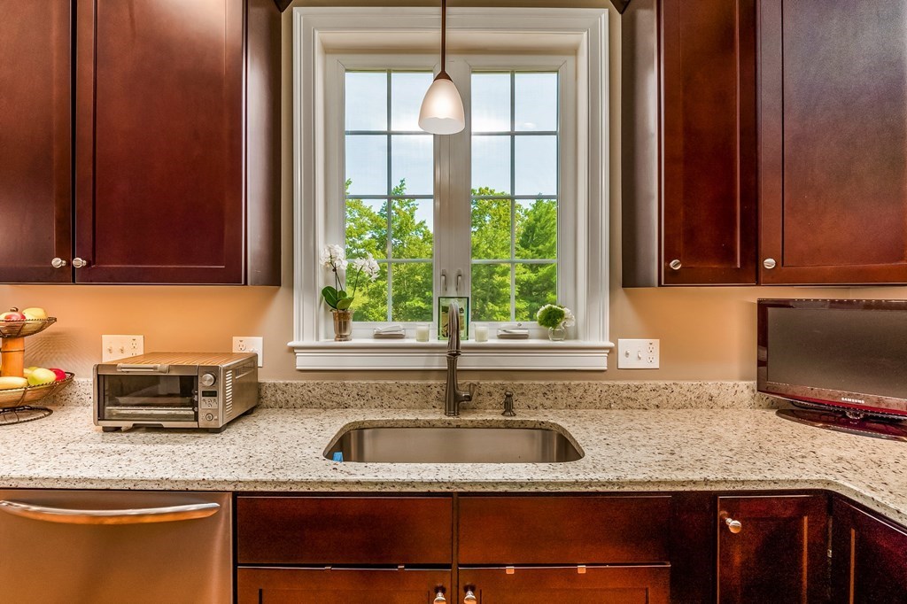 32 Beaver Pond Road, Unit 32 Milford, MA 01757 - Photo 13 of 37 Gallery Image 13