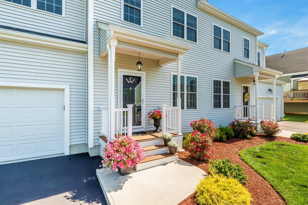 32 Beaver Pond Road, Unit 32 Milford, MA 01757 - Photo 4 of 37 Gallery Image 4