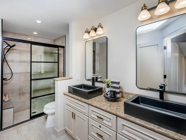 $240,000 | 7401 West 101st Street, Unit 111, Bloomington, MN 55438