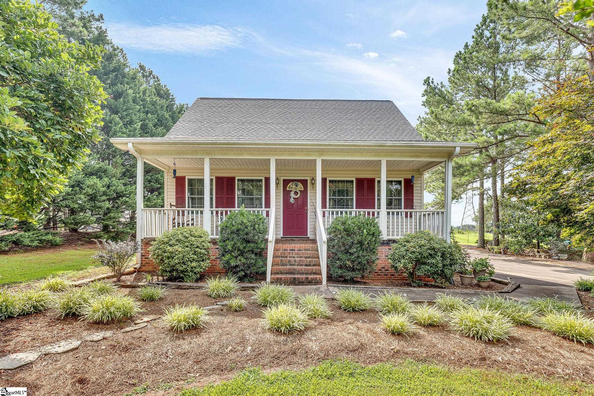 379 Stewart Road Six Mile, SC 29682 - Photo 3 of 36