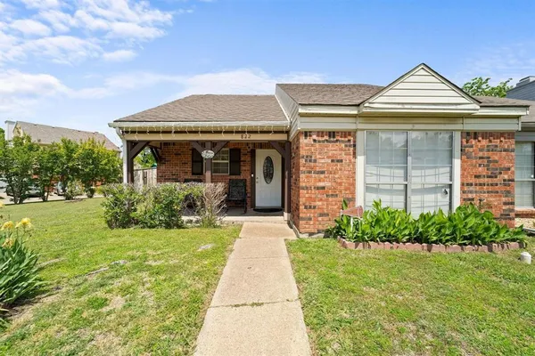 $1,750 | 822 Colchester Drive, Mesquite, TX 75149