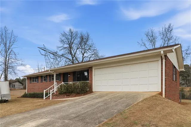 $235,000 | 6351 Ridge Way, Douglasville, GA 30135