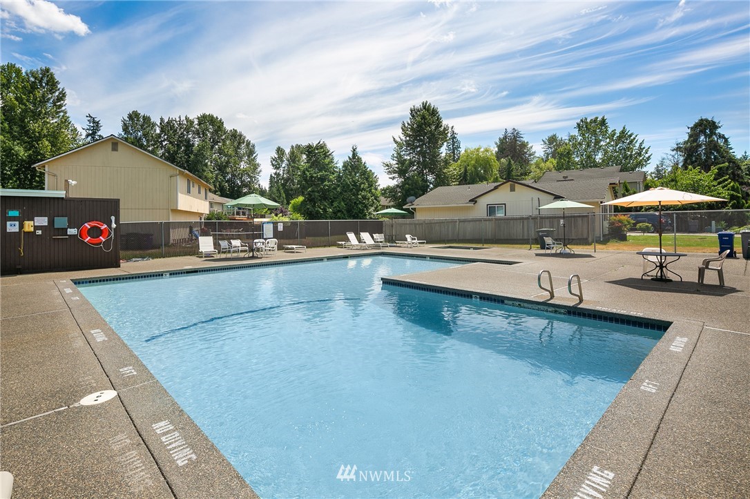 22410 19th Avenue Southeast Bothell, WA 98021 - Photo 2 of 25
