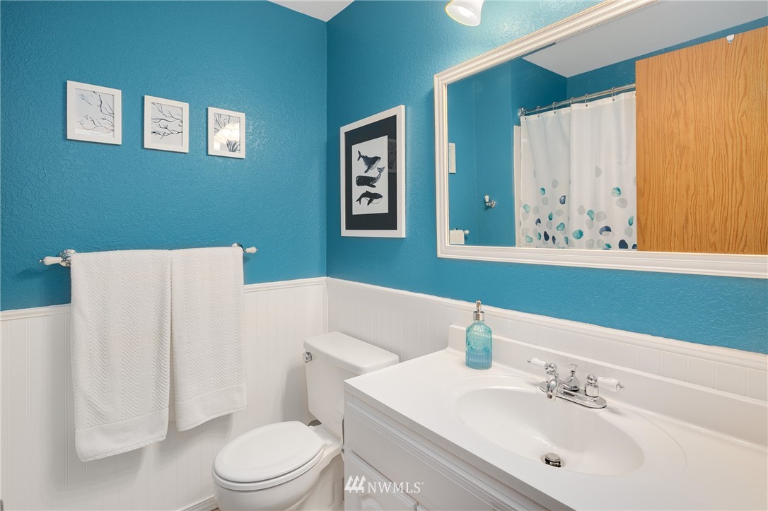 22410 19th Avenue Southeast Bothell, WA 98021 - Photo 15 of 25