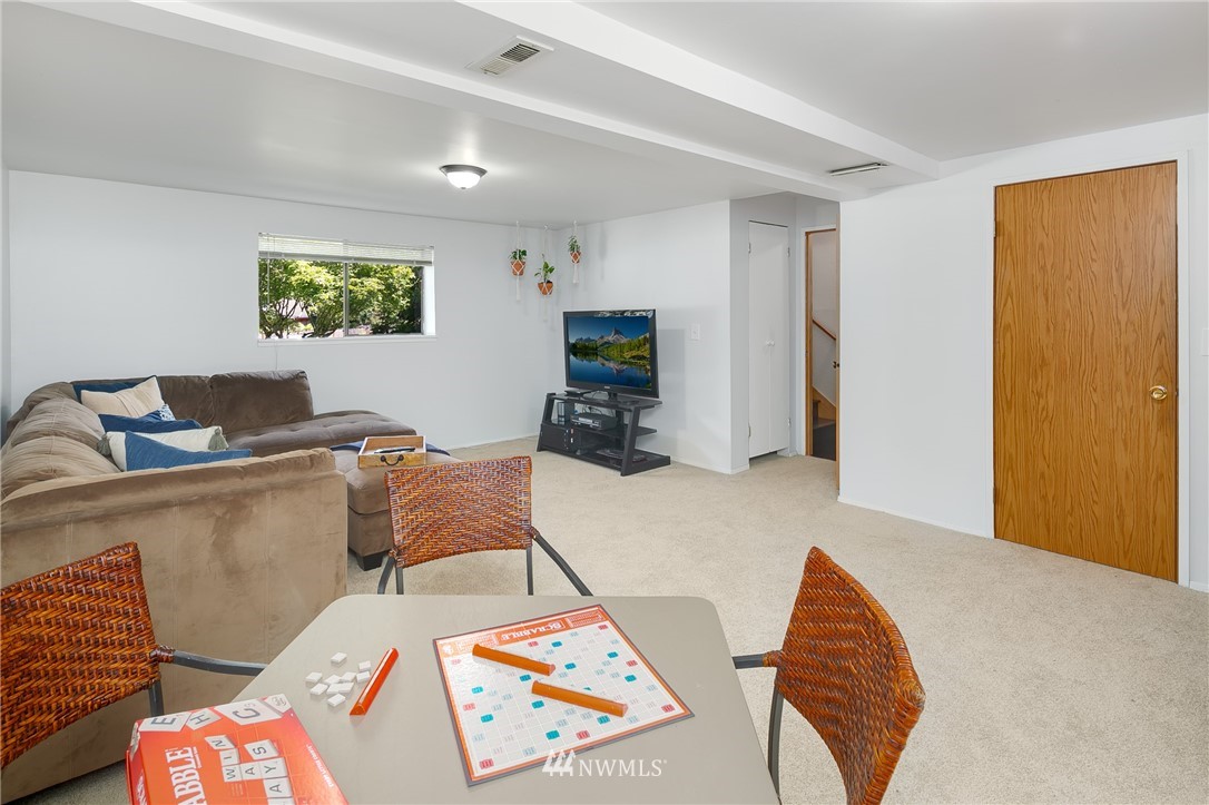 22410 19th Avenue Southeast Bothell, WA 98021 - Photo 18 of 25