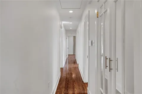 $575,000 | 141 Metairie Court, Metairie, LA 70001