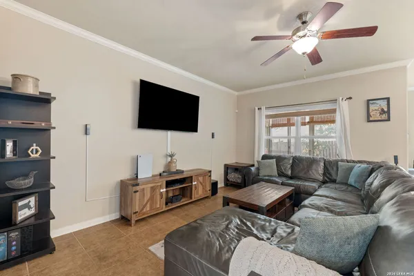 $2,150 | 9002 Summit Lake, San Antonio, TX 78245