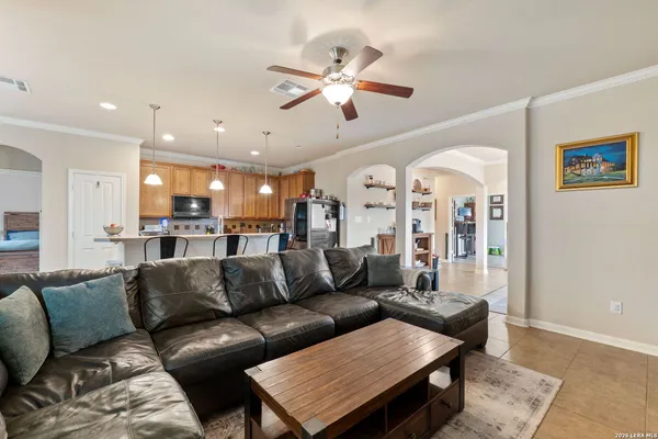 $2,150 | 9002 Summit Lake, San Antonio, TX 78245