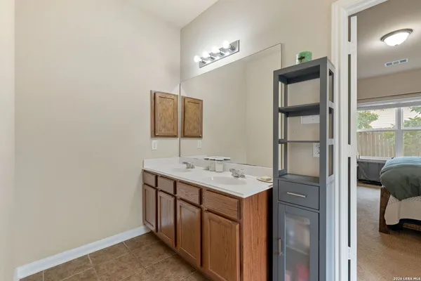 $2,150 | 9002 Summit Lake, San Antonio, TX 78245