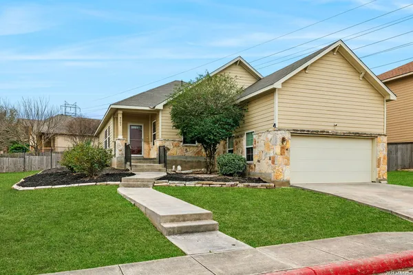 $2,150 | 9002 Summit Lake, San Antonio, TX 78245