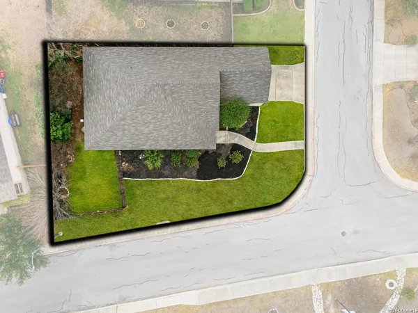 $2,150 | 9002 Summit Lake, San Antonio, TX 78245