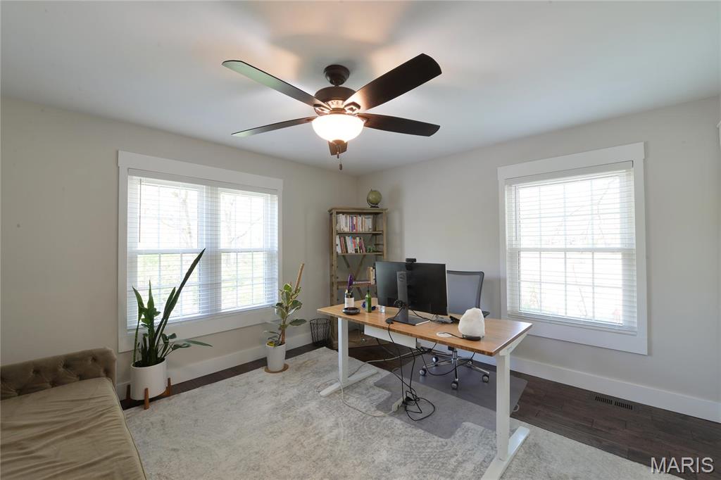 1306 South Geyer Road St. Louis, MO 63122 - Photo 15 of 61