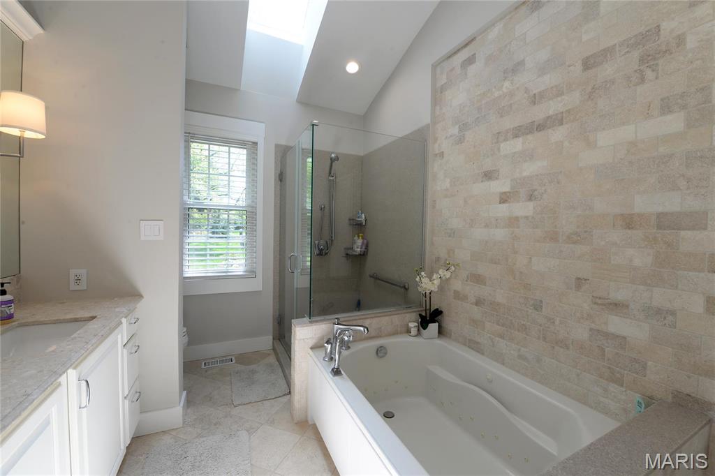 1306 South Geyer Road St. Louis, MO 63122 - Photo 20 of 61