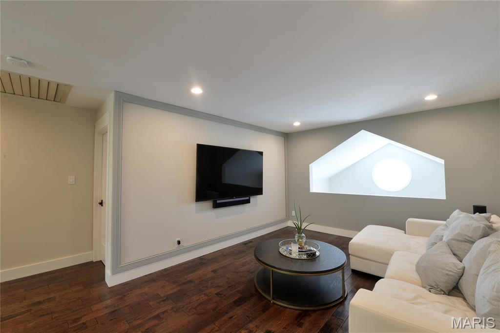 1306 South Geyer Road St. Louis, MO 63122 - Photo 9 of 61
