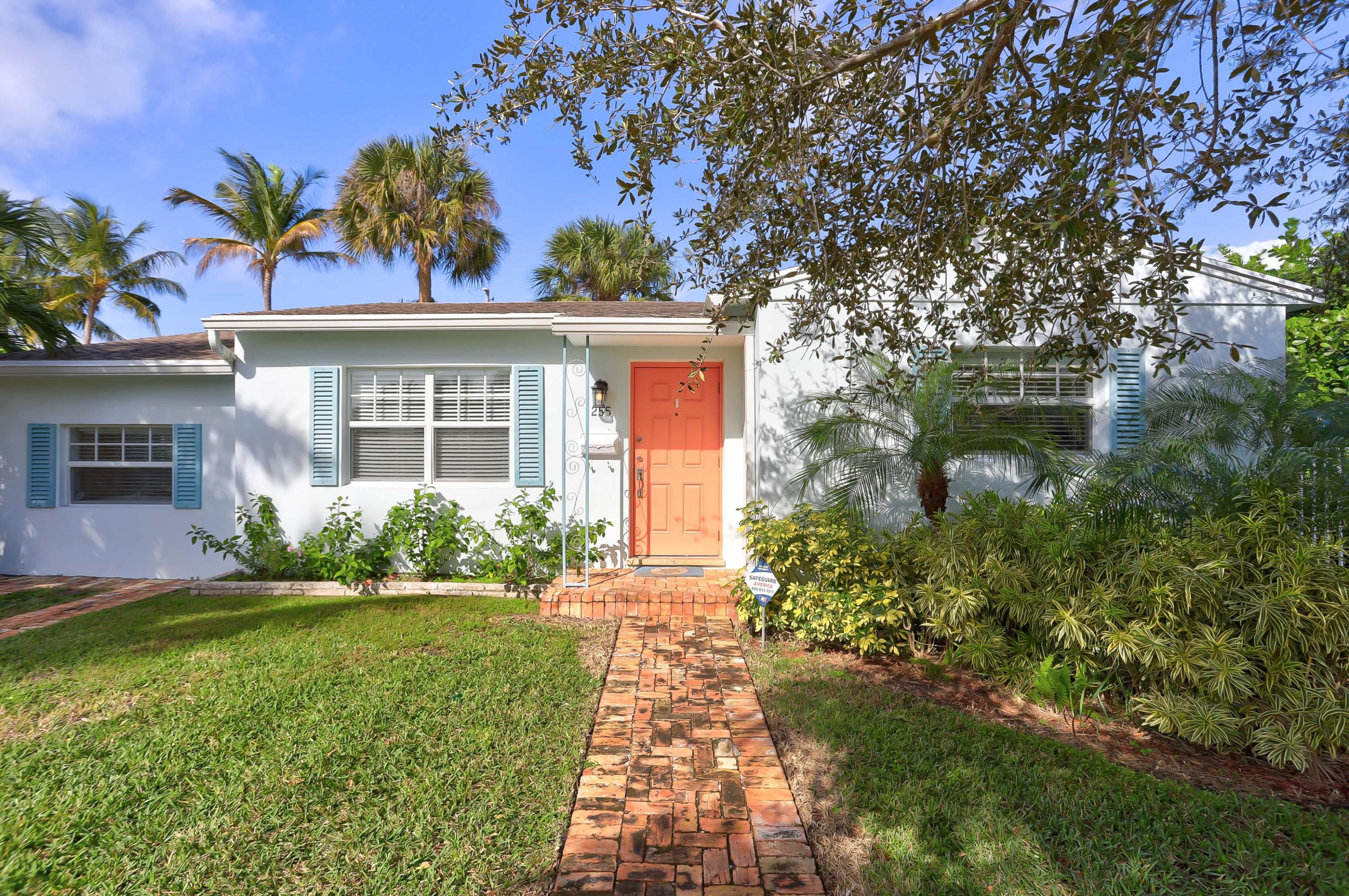 255 Pilgrim Road West Palm Beach, FL 33405 - Photo 1 of 19 Exterior